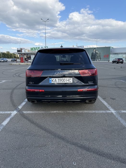 Audi Q7 2016 premium plus
