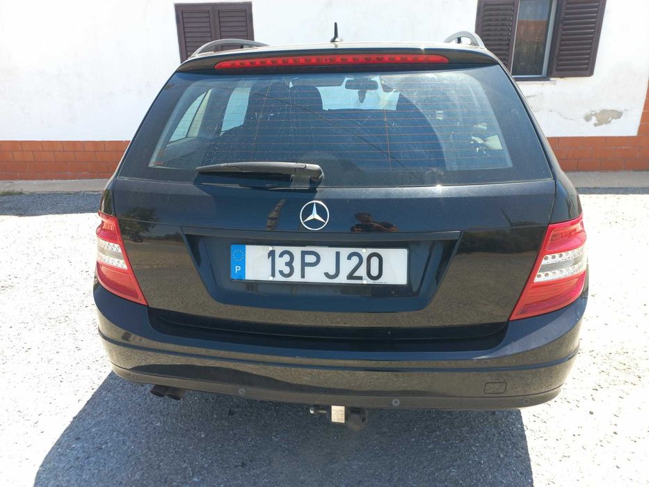 Mercedes-Benz C 200 CDI 2011 – Muito bem estimado