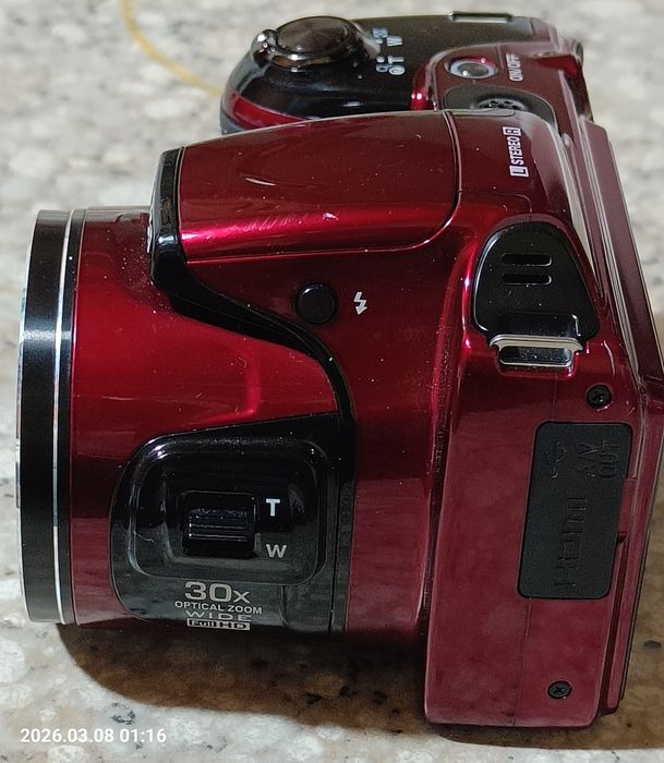 Nikon Coolpix  L820 Red.  Super Stan.