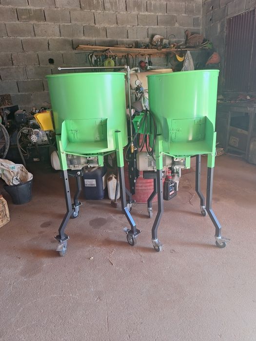 Máquina de lavar e descascar nozes