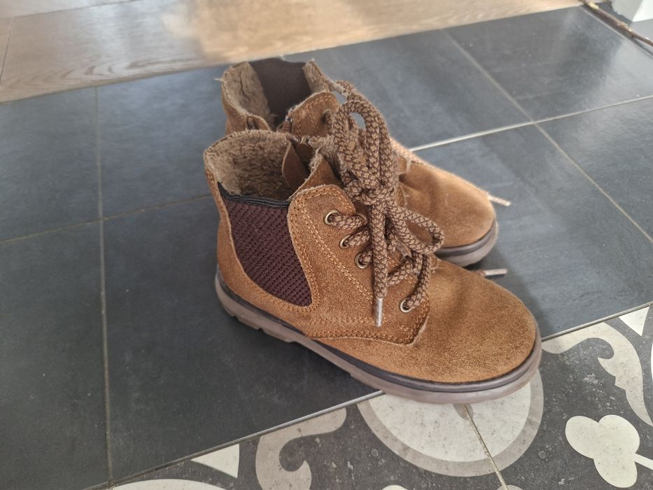 Buty jesienne zimowe r. 30 skórzane super stan