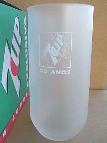 12 Copos 7UP