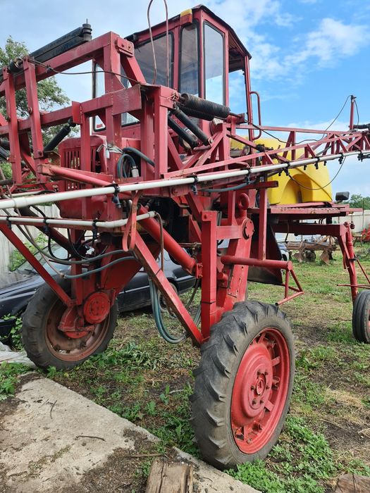 Оприскувач самохідний Т 16