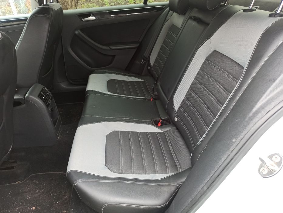 Volkswagen Jetta 2016, 1,6tdi, МКПП, максимальна комплектація, без ДТП