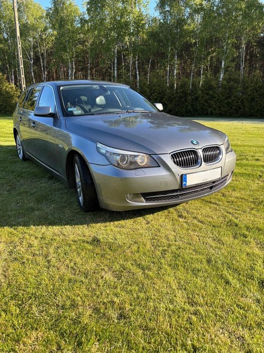 BMW Seria 5 BMW 530d Touring (E61)