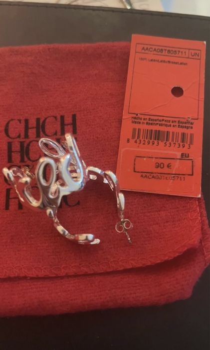 Brincos Carolina Herrera