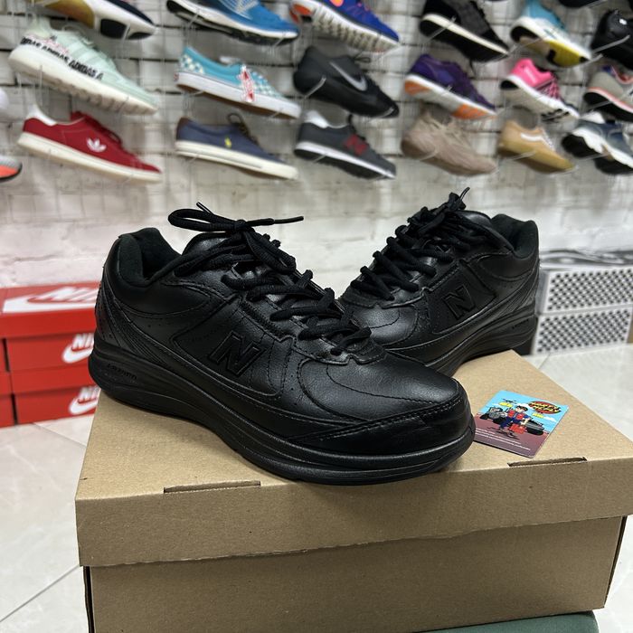 Жіночі кросівки New Balance 577 шкіряні оригінал 39 р чорні спортивні