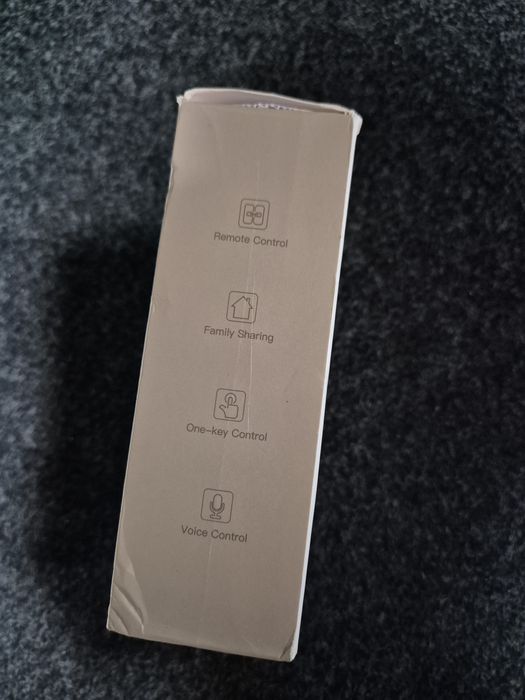 Moes Smart Curtain Robot (Modelo ZC-RB01)