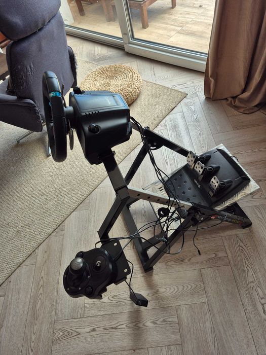 Kierownica logitech G29 + stojak NLR GT Ultimate