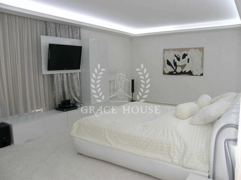 Продажа дома с ремонтом на Нивках 290 м2. бассейн, закритий КГ, охрана