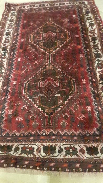 Tapete persa em muito bom estado