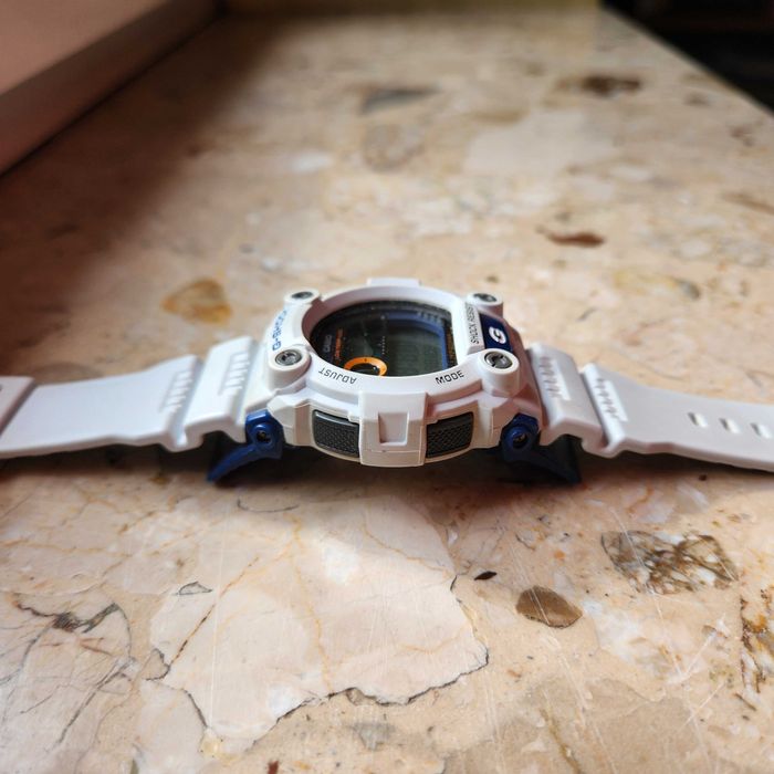 Zegarek Męski G-SHOCK Casio Cool Wave Kolor biały wpadający w szary