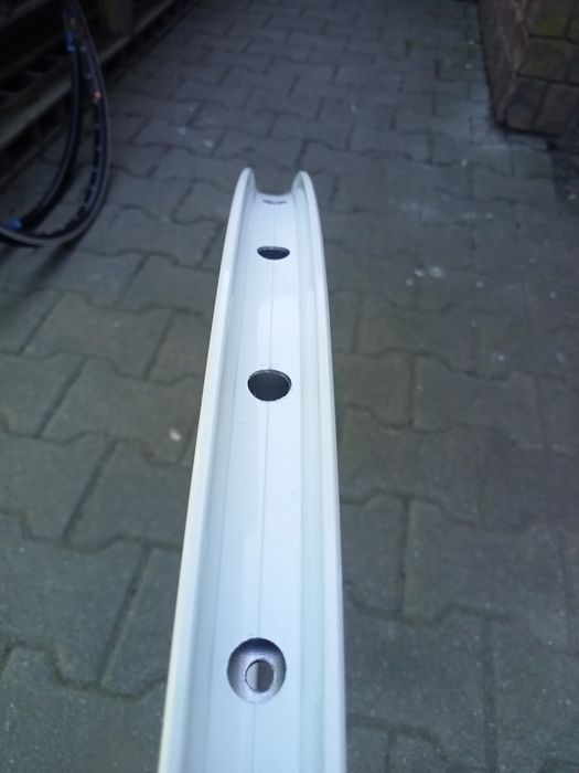 Komplet nowych obręczy MTB 26 cali,mach1,32 szprychy