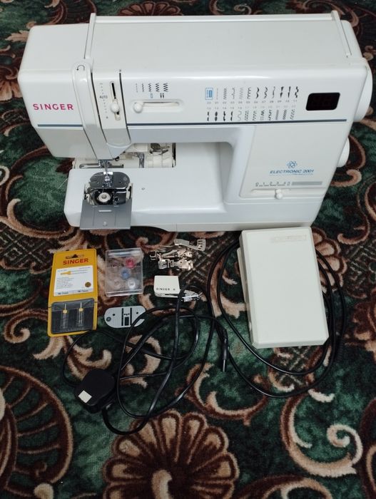 Продаю швейну машинку Singer Electronic 2001 модель N9224: 4 000 грн ...