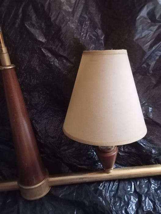 Candeeiro usado em bom estado