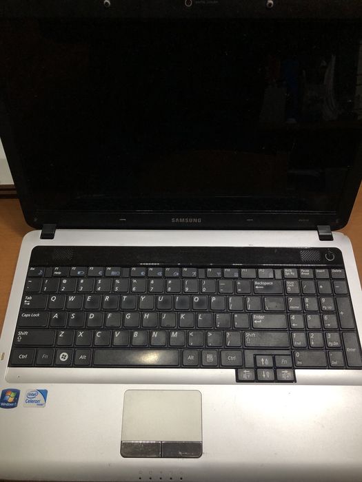 1 Portátil Sony + 1 Portatil Samsung