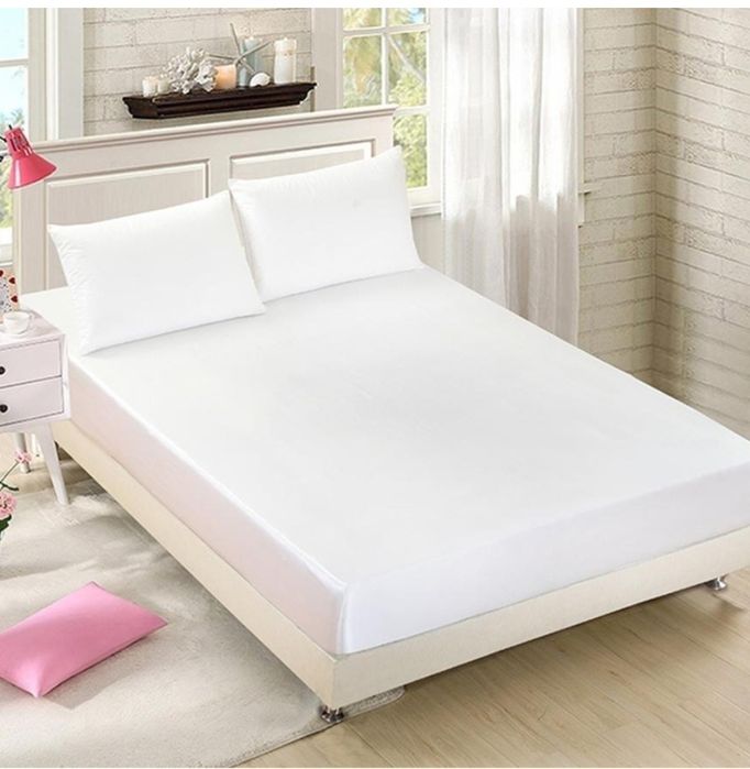 Набор сатиновый: Простынь натяжная 180х200на резинке и Наволочки 50*70