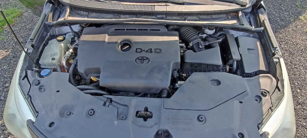 wtrysk wtryskiwacz pompa avensis 2.0 d4d 1AD-FTV  126 km lak 1g3