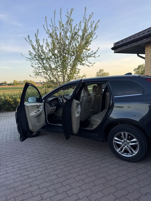 Volvo XC60 2.0 Diesel | 2010 | Hak | Jasne wnętrze