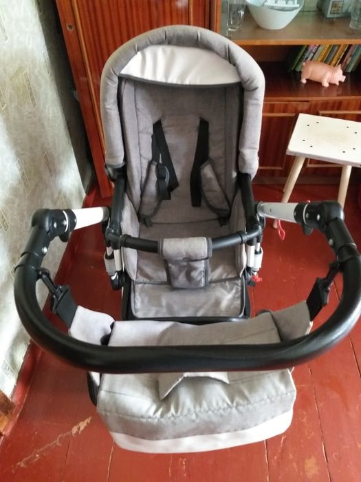 Продам коляску 2в1