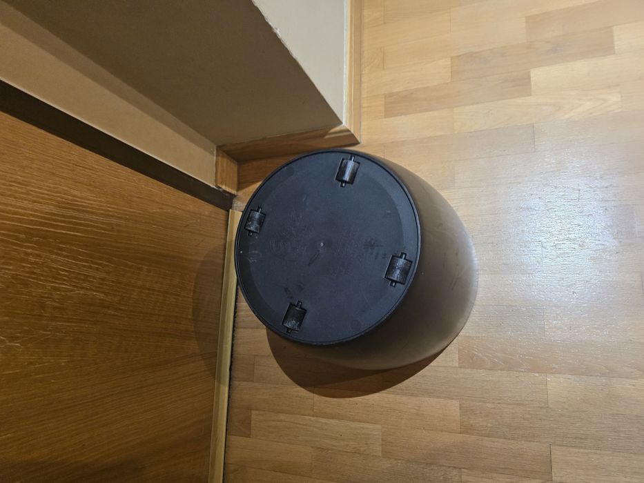 Vaso preto para plantas grandes