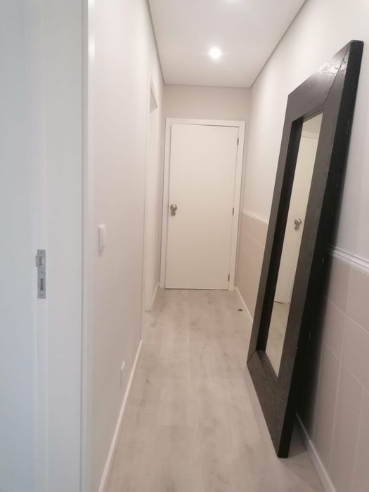 Aluga-se andar moradia T2