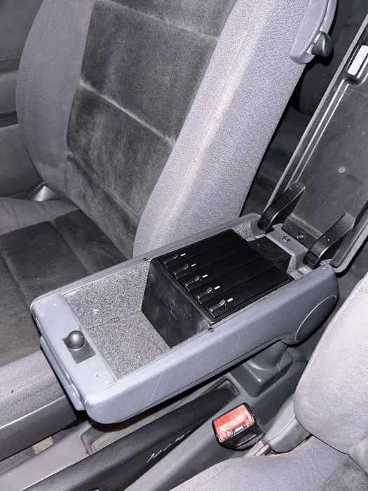 Porta cassetes audi A3 8l