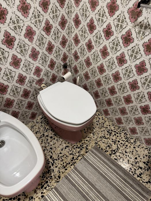 N01 - Conjunto Casa-de-Banho Sanita, Bidé, Banheira e Torneiras