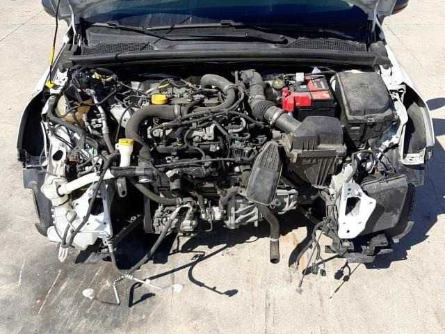 Renault Clio V Business (2020) - Carro Completo (Peças)