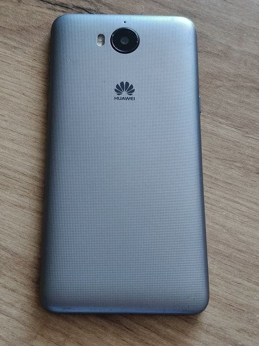 Huawei Y6 2/16g полностью рабочий