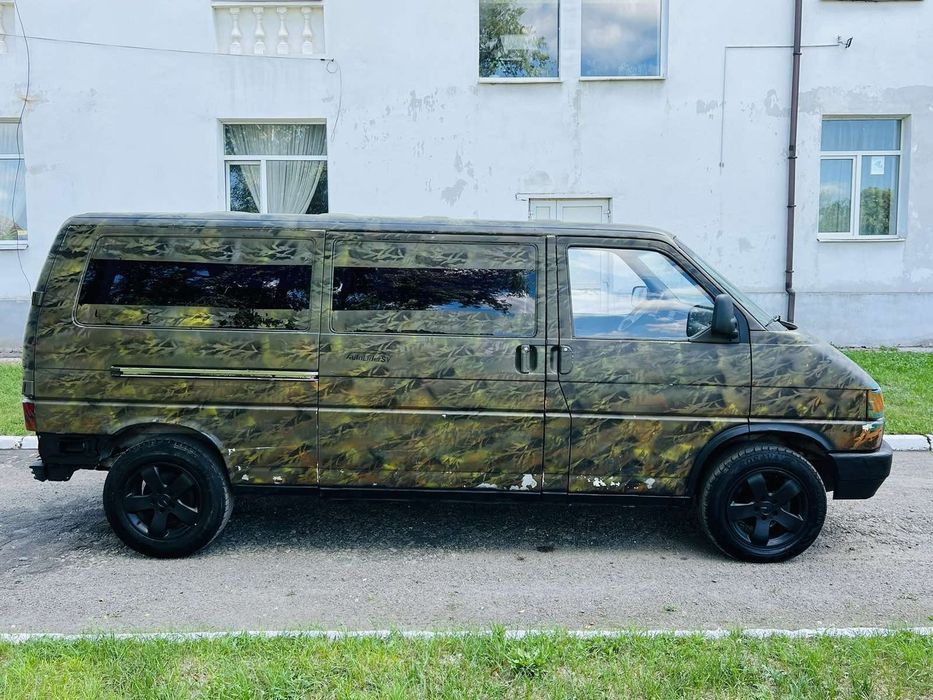 Продам автомобіль Т чёрный 2,5 дизель