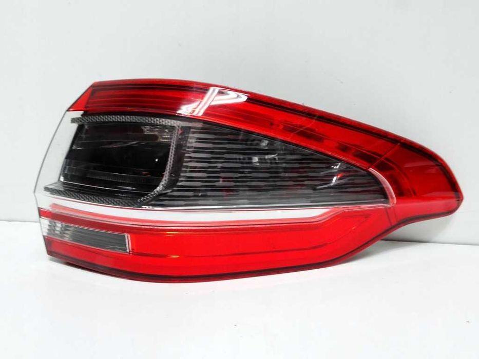 Ford S-Max MK1 LIFT - Lampa Tylna Prawa - W Błotnik - Bez Uszkodzeń