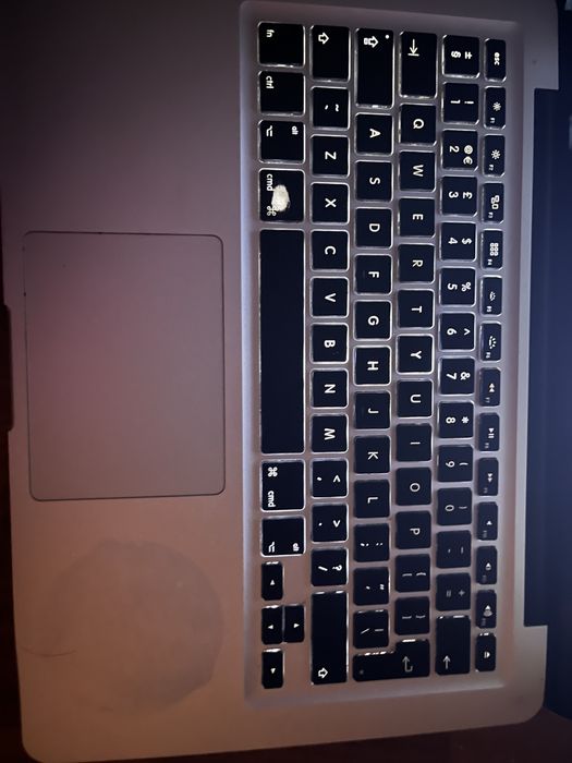 Macbook Pro 2011475385251423201281