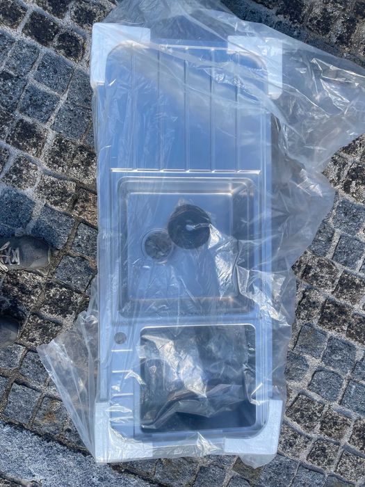 Banca de cozinha nova.