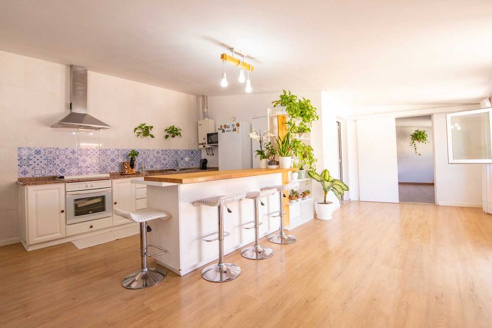 Moradia com anexo em Vila Nogueira de Azeitão