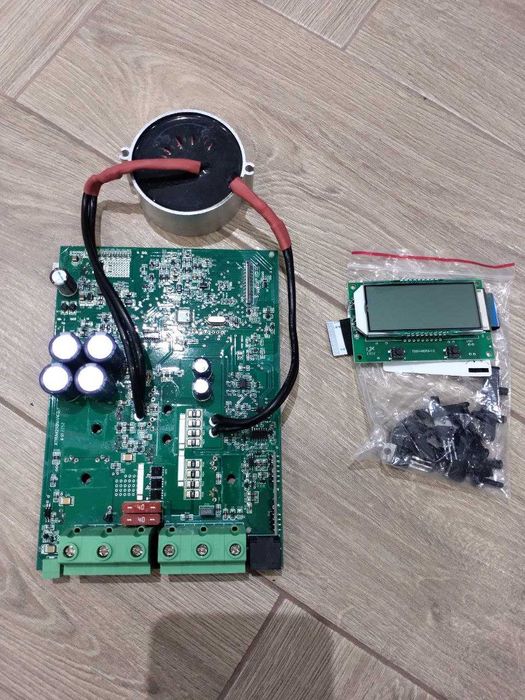 Контроллер заряда 40a MPPT EPEVER TRACER 4210A G3 (неисправный)