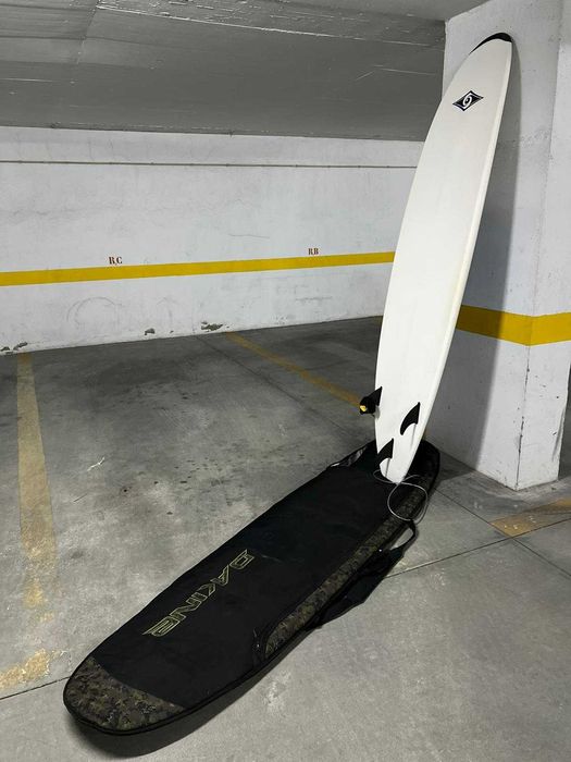 Prancha de surf BIC 8' com capa