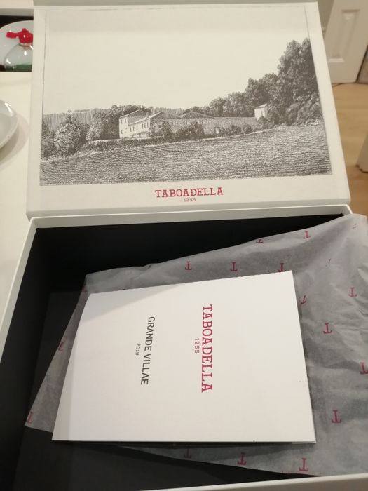 Caixa vinho taboadella