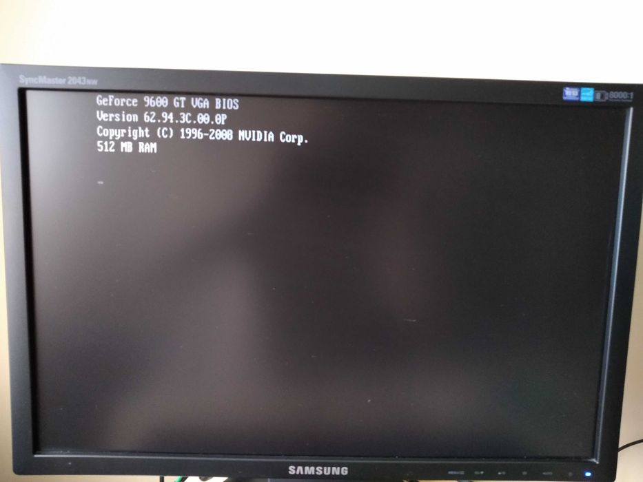 Комп'ютер. Системник+монітор+клавіатура