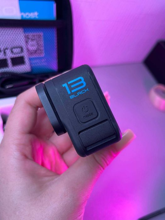 Екшн-камера GoPro Hero 13 з флешкою