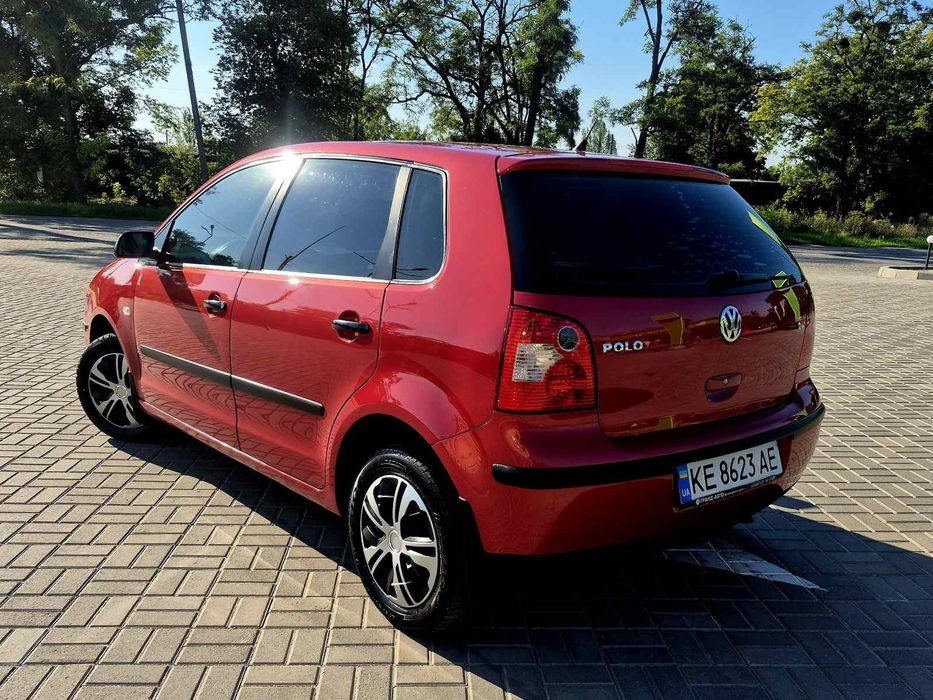 Продам VOLKSWAGEN POLO 2003 г .в.