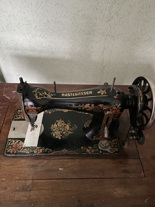 Швейна машинка Rast&Gaser