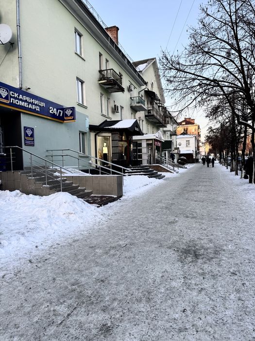Продаж Фасадного приміщення по ЧЕРВОНІЙ лінії вул. Ярослава Мудрого