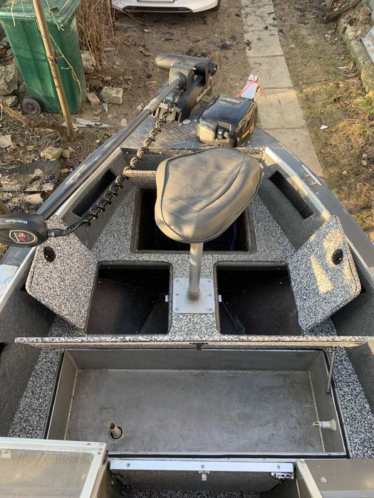 Катер FINVAL 470  з двигуном SUZUKI DF 70