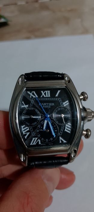 Часы в стиле Cartier Roadster
