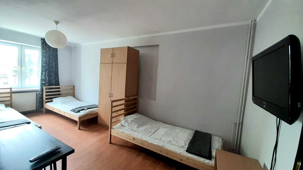 Pokoje pracownicze, Kwatera prywatna, blisko Polic