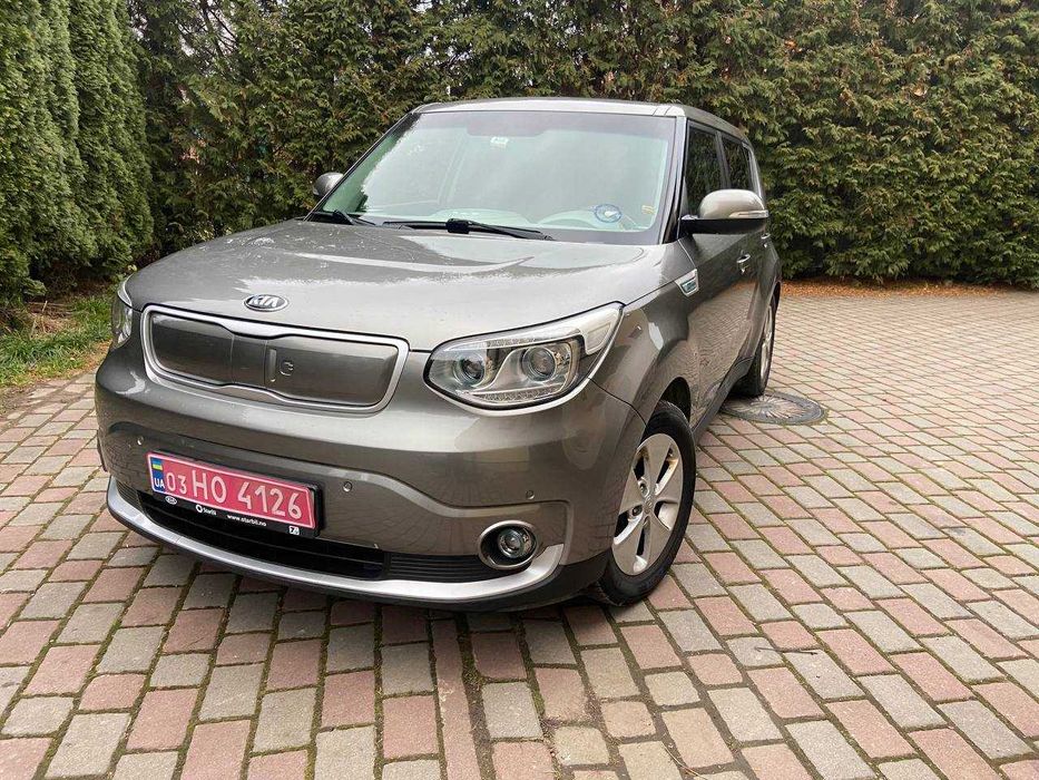 Автомобіль Kia Soul EV 2015