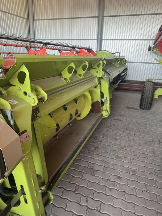 Продам жатку Claas Convio Flex 930