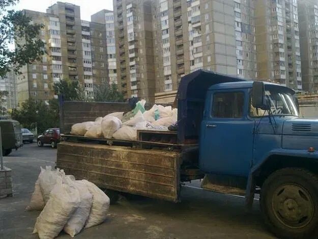 Вывоз мусора Киев. Недорого и быстро. Киев и область. Вивіз гілок и хлама. Вывоз строительного мусора с погрузкой. Вивіз сміття Київ
