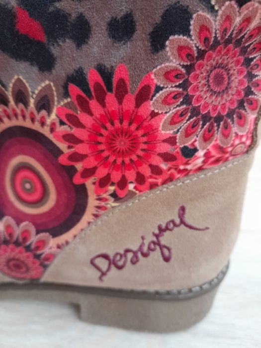 Botki hiszpańskiej marki Desigual